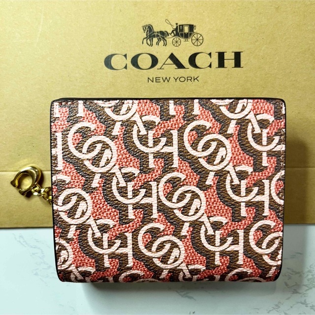 COACH(コーチ)のCOACH シグネチャー モノグラム プリント二つ折り財布 （ルージュ） レディースのファッション小物(財布)の商品写真