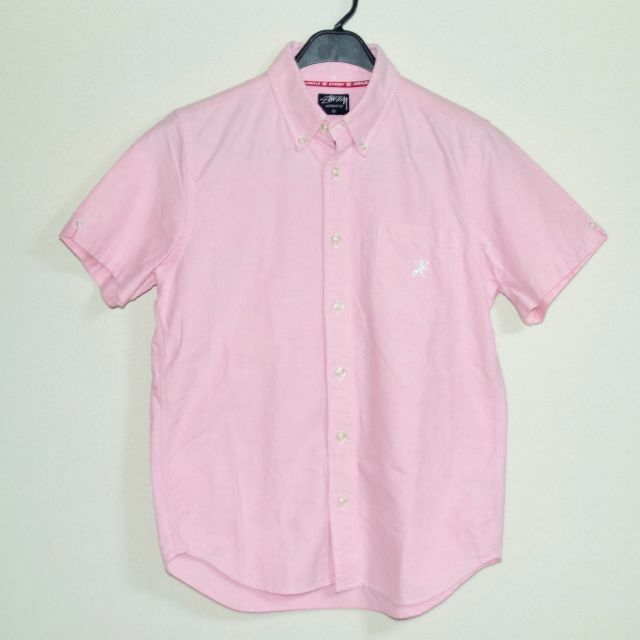 STUSSY - ステューシー stussy ピンク シャツ 胸 刺繍の通販 by STUSSY - ステューシー stussy ピンク シャツ 胸 刺繍の通販 by