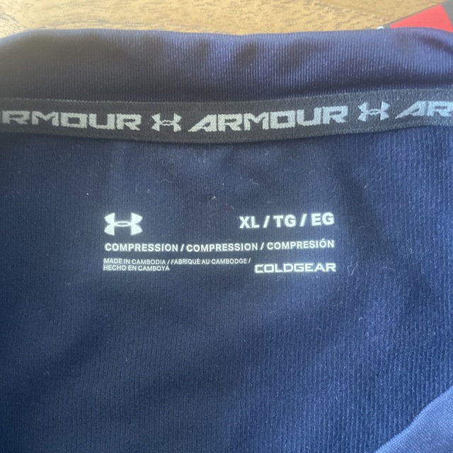 UNDER ARMOUR(アンダーアーマー)の未使用アンダーアーマー　コールドギア スポーツ/アウトドアのランニング(ウェア)の商品写真