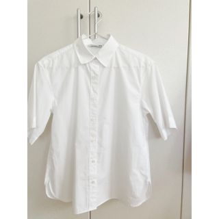 ユニクロ(UNIQLO)のUNIQLO リラックスシャツ半袖　M(シャツ/ブラウス(半袖/袖なし))