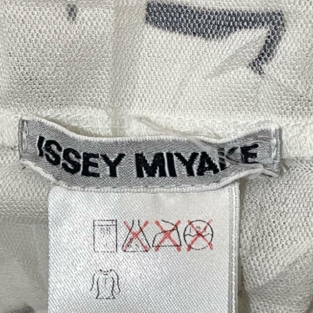 ISSEY MIYAKE(イッセイミヤケ)のイッセイミヤケ 半袖カットソー サイズM - レディースのトップス(カットソー(半袖/袖なし))の商品写真