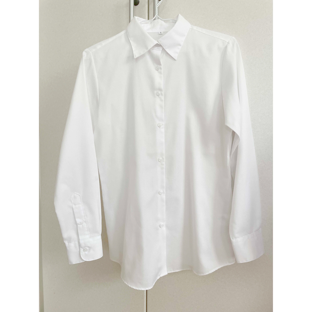 しまむら(シマムラ)のしまむら　長袖シャツ　ホワイト レディースのトップス(シャツ/ブラウス(長袖/七分))の商品写真