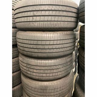 ダンロップ(DUNLOP)の225/50R18  ダンロップ　ヴューロ　VE304(タイヤ)