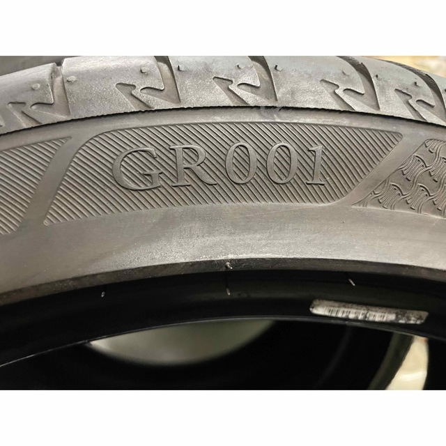 BRIDGESTONE(ブリヂストン)の225/45R18  ブリヂストン　GR001 自動車/バイクの自動車(タイヤ)の商品写真