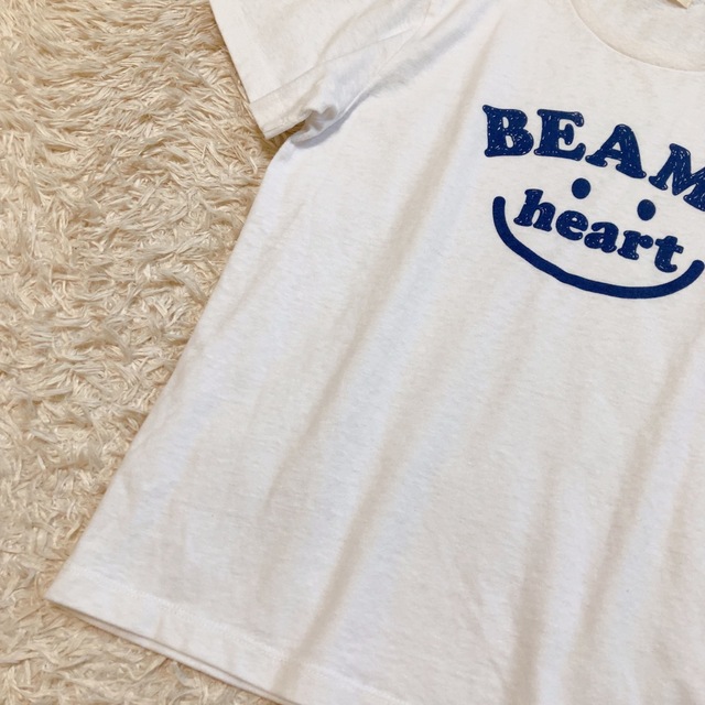 BEAMS(ビームス)のBEAMS HEART スマイルロゴプリントTシャツ 半袖　白Tシャツ レディースのトップス(Tシャツ(半袖/袖なし))の商品写真