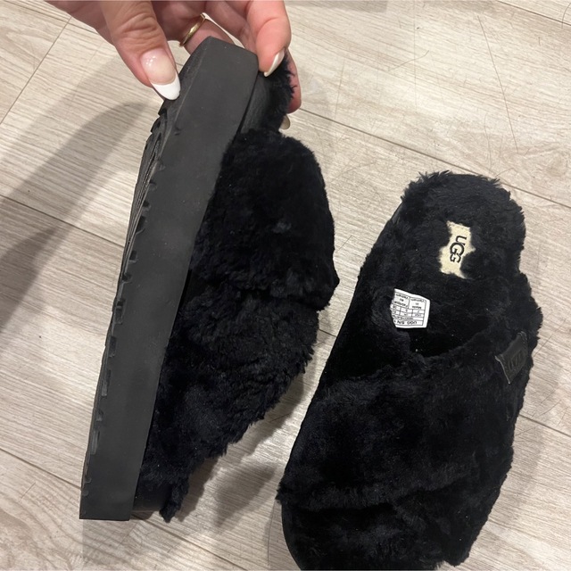 新品未使用　UGG ファズシュガースライドクロス　サンダル