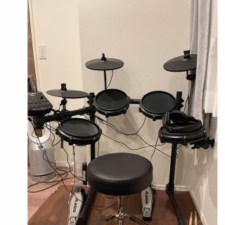 Alesis 電子ドラム メ& ドラムスローンとヘッドホン(期間限定値下げ)