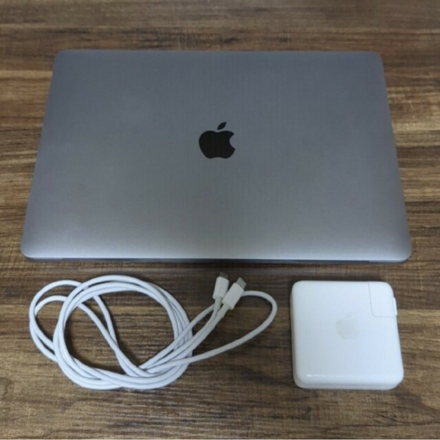 MacBook Pro 256GB 2020 13インチ スマホ/家電/カメラのPC/タブレット(ノートPC)の商品写真