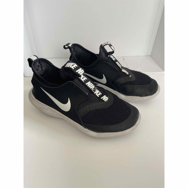 NIKE(ナイキ)のスニーカー　NIKE FLEX RUNNER 20センチ キッズ/ベビー/マタニティのキッズ靴/シューズ(15cm~)(スニーカー)の商品写真