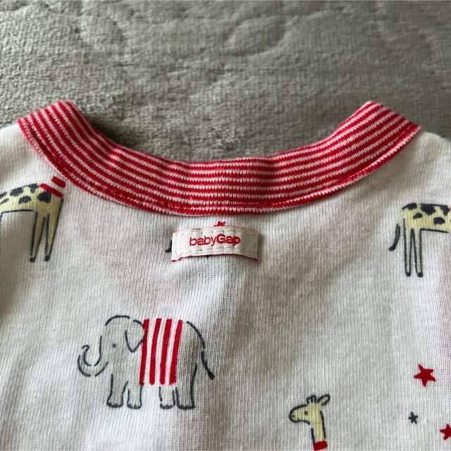 babyGAP(ベビーギャップ)の最終　baby gap ノースリーブ キッズ/ベビー/マタニティのベビー服(~85cm)(ロンパース)の商品写真