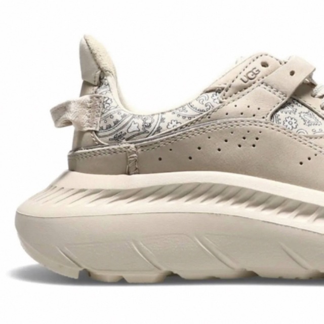 UGG スニーカー CA805 V2 (BEIGE/BANDANA) 23.5㎝