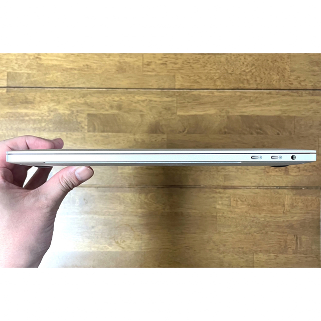 Apple(アップル)のMacBook Pro (Retina, 15-inch, 2017) シルバー スマホ/家電/カメラのPC/タブレット(ノートPC)の商品写真