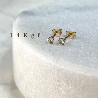 14Kgf／K14gfアクアマリン一粒ピアス／3ミリ 一粒ピアス スタッドピアス(ピアス)