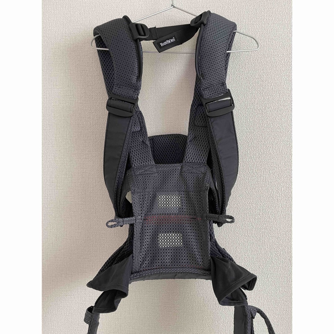 BABYBJORN(ベビービョルン)のベビージョルン　ONE KAI Air 抱っこ紐　メッシュ　 キッズ/ベビー/マタニティの外出/移動用品(抱っこひも/おんぶひも)の商品写真