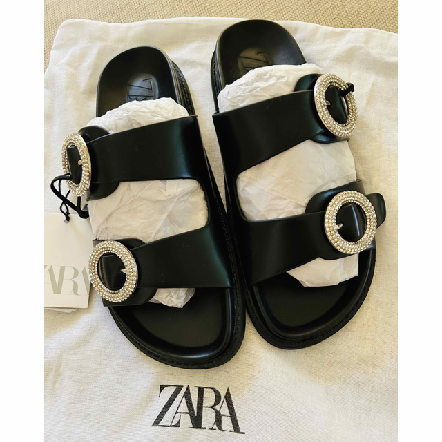 ZARA(ザラ)のZARA ラインストーン サンダル　36 レディースの靴/シューズ(サンダル)の商品写真