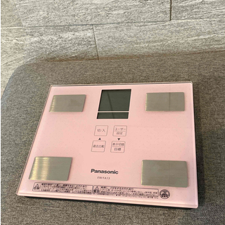 パナソニック(Panasonic)のパナソニック　体重計　EW-FA13 ピンク(体重計/体脂肪計)