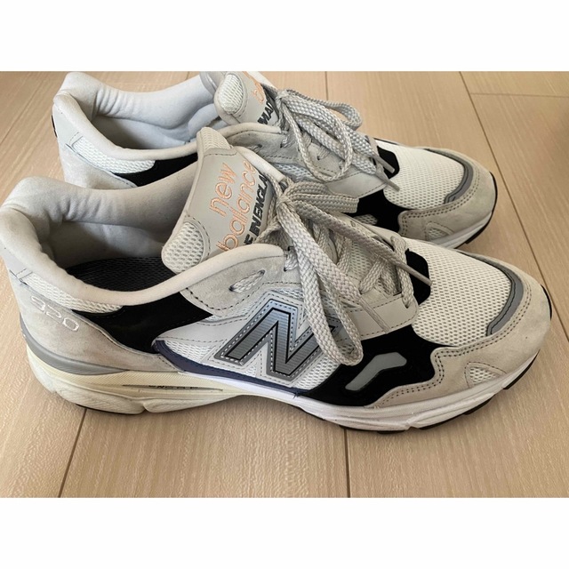 New Balance(ニューバランス)のNew Balance UK製 M920GWK 28cm メンズの靴/シューズ(スニーカー)の商品写真