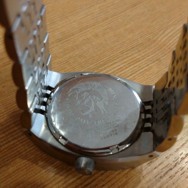 DIESEL(ディーゼル)のDIESEL 腕時計［箱無し] メンズの時計(腕時計(アナログ))の商品写真