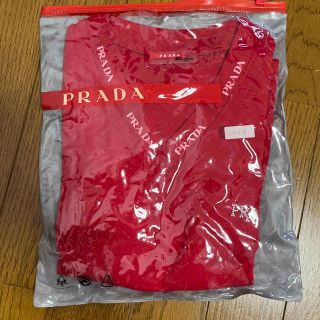 プラダ(PRADA)の♡ゆーちゃんばあば様1日までお取り置き♡PRADA Tシャツ 未使用♡38(Tシャツ(半袖/袖なし))