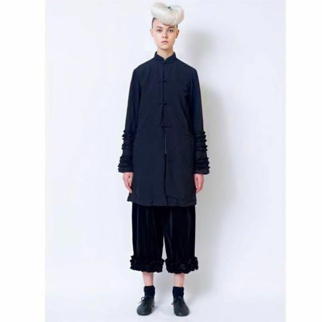 COMME des GARCONS(コムデギャルソン)のCOMME des GARCONS チャイナコート XS フリル ブラック 薄手 レディースのワンピース(その他)の商品写真