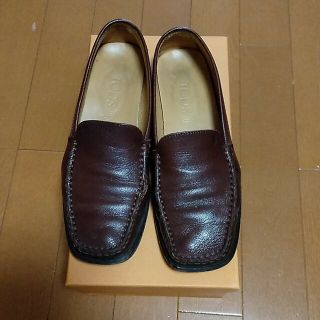 トッズ(TOD'S)の難あり　ＴＯＤ'Ｓ ローファー　37(ローファー/革靴)