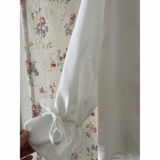 Lespoir レスポワール　しまむら　Vネック 白　チュニック　七分袖 レディースのトップス(Tシャツ(長袖/七分))の商品写真