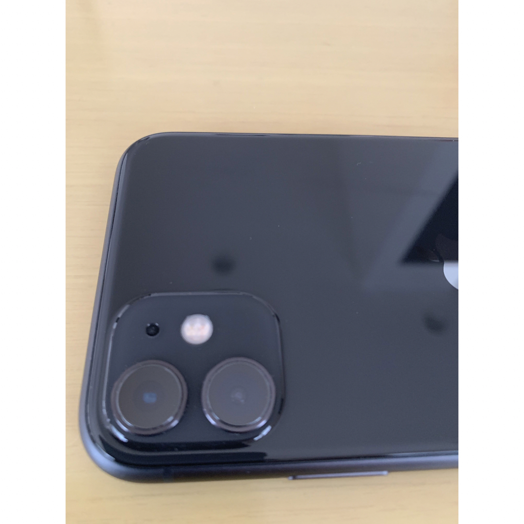 iPhone(アイフォーン)の【極美品】Apple iPhone11 64GB SIMフリー 黒 ブラック スマホ/家電/カメラのスマートフォン/携帯電話(スマートフォン本体)の商品写真