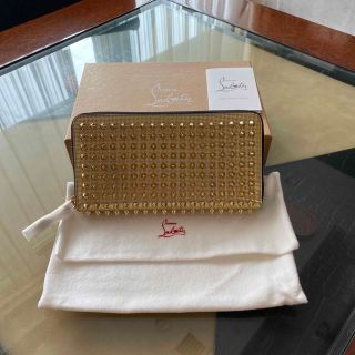 クリスチャンルブタン(Christian Louboutin)の未使用 クリスチャンルブタン パネトーネ カーフ スパイクス GOLD 長財布(長財布)