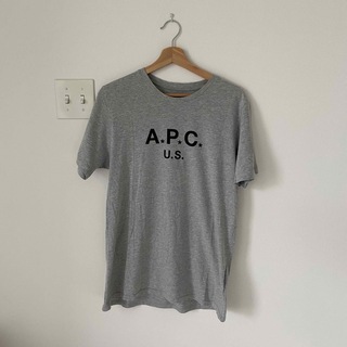 アーペーセー(A.P.C)のa.p.c. apc us アーペーセー　ロゴ　プリント　Tシャツ　トップス(Tシャツ/カットソー(半袖/袖なし))