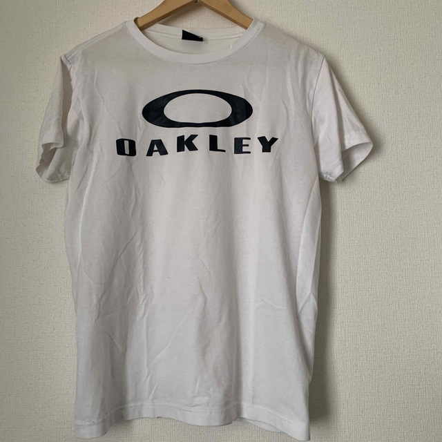 Oakley(オークリー)のOAKLEY  ホワイトTシャツ　L メンズのトップス(Tシャツ/カットソー(半袖/袖なし))の商品写真