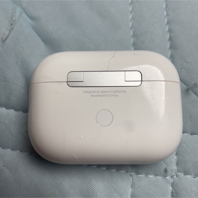 Apple(アップル)のApple AirPods Pro 右側難あり スマホ/家電/カメラのオーディオ機器(ヘッドフォン/イヤフォン)の商品写真