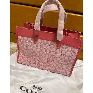 コーチ(COACH)の【新品】コーチ　アウトレット　ジャガード　シグネチャー　トートバッグ　ピンク(トートバッグ)