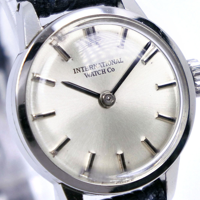 IWC(インターナショナルウォッチカンパニー)の【IWC】インターナショナルウォッチカンパニー R2795 ステンレススチール×レザー シルバー 手巻き レディース シルバー文字盤 腕時計 レディースのファッション小物(腕時計)の商品写真