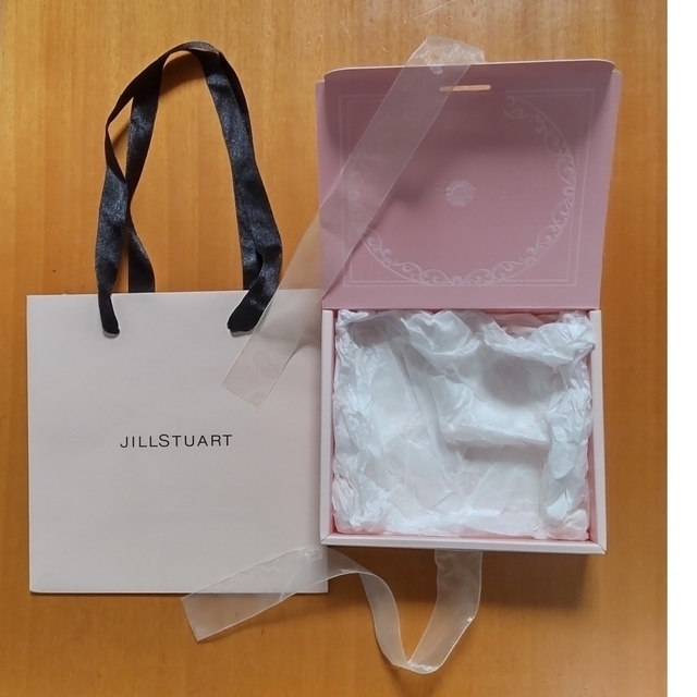 JILLSTUART(ジルスチュアート)のジルスチュアート 空箱 紙袋 レディースのバッグ(ショップ袋)の商品写真