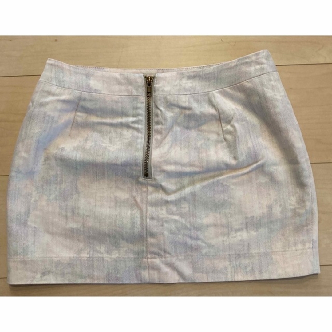 dazzlin(ダズリン)のdazzlin スカート 淡い花柄 レディースのスカート(ミニスカート)の商品写真
