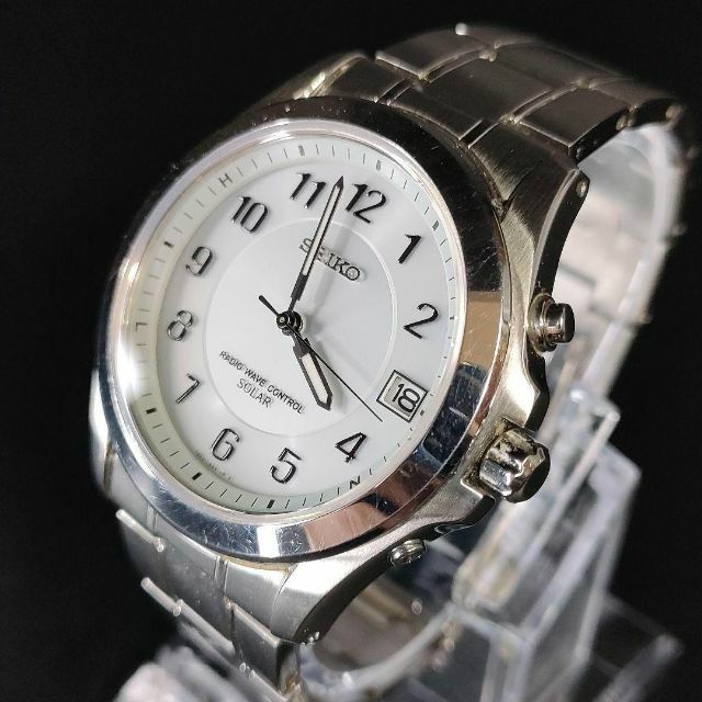 ホワイトシルバー文字盤サイズ美品【稼働品】SEIKO　セイコー　7B22-0AZ0　電波ソーラー　メンズ時計