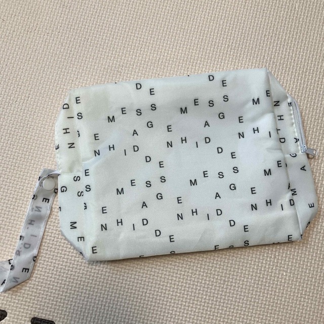 アルファベット おむつポーチ キッズ/ベビー/マタニティのおむつ/トイレ用品(ベビーおむつバッグ)の商品写真