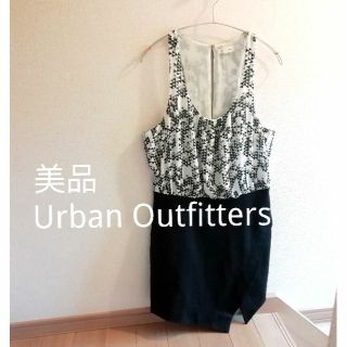 アーバンアウトフィッターズ(Urban Outfitters)の美品 ミニワンピース ノースリーブ バイカラー インポート ブラウス 黒ブラック(ミニワンピース)