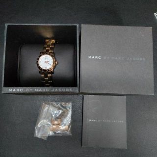 マークバイマークジェイコブス(MARC BY MARC JACOBS)の【美品】MARC JACOBS　マークジェイコブス　レディース時計　ゴールド(腕時計)