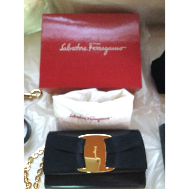 Salvatore Ferragamo - フェラガモ VARAのパーティーバッグの通販 by