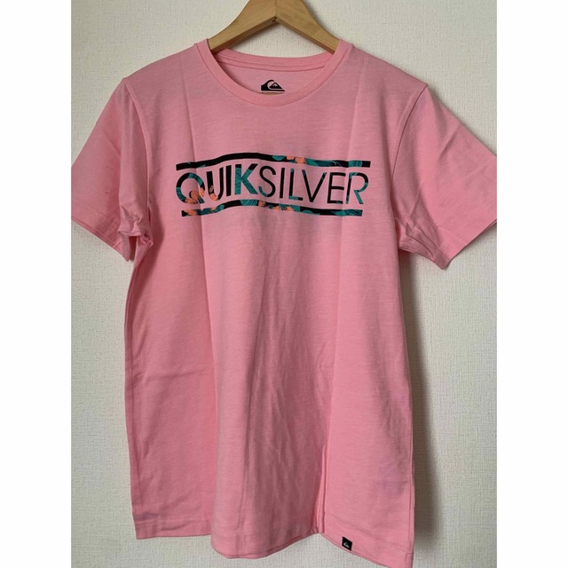 QUIKSILVER(クイックシルバー)のQuiksilver クイックシルバー　ピンクTシャツ   L メンズのトップス(Tシャツ/カットソー(半袖/袖なし))の商品写真