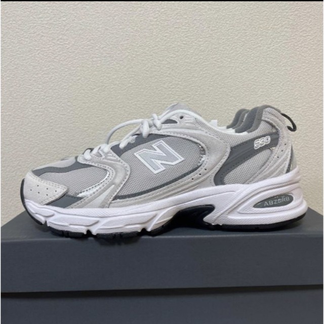 New Balance(ニューバランス)の新品　ニューバランス MR530CB 23.5㎝　グレー レディースの靴/シューズ(スニーカー)の商品写真