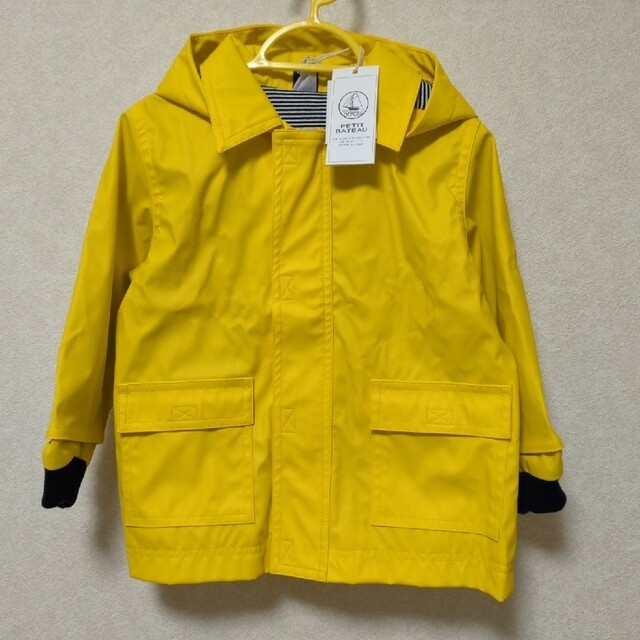 PETIT BATEAU(プチバトー)の新品○未使用○プチバトー○ヨットパーカー○アウター キッズ/ベビー/マタニティのキッズ服男の子用(90cm~)(コート)の商品写真