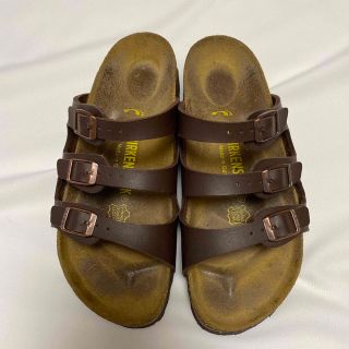 ビルケンシュトック(BIRKENSTOCK)のused ビルケンシュトック　フロリダ　サンダル　ダークブラウン　23cm(サンダル)