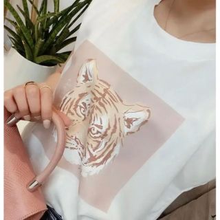 ダーリッチ(Darich)のDarich タイガーモチーフTシャツ ピンク(Tシャツ/カットソー(半袖/袖なし))