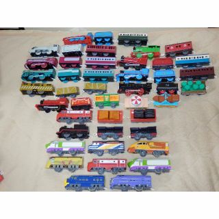 トミー(TOMMY)の❤️大量４５両★トーマス★チャギントン★おしゃべり★タッチDEトーク★プラレール(鉄道模型)