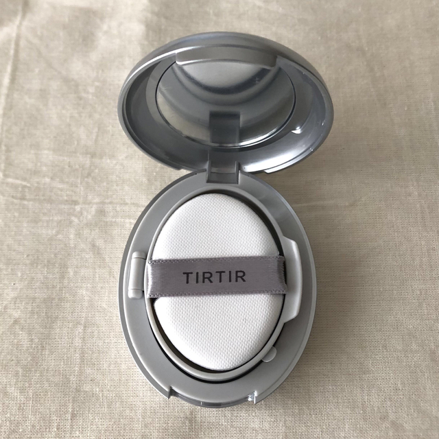TIRTIR ミニサイズ 21N IVORY 4.5g ティルティル コスメ/美容のベースメイク/化粧品(ファンデーション)の商品写真
