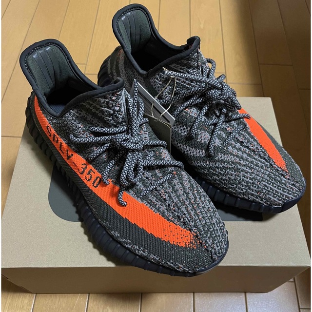 adidas YEEZY Boost 350 V2 カーボンベルーガ