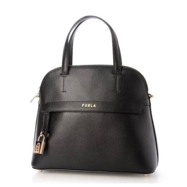 Furla(フルラ)のFURLA PIPER ブラック ハンドバッグ 人気モデル レディースのバッグ(ハンドバッグ)の商品写真
