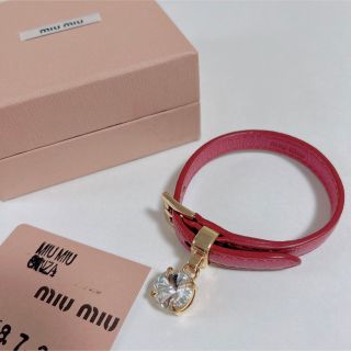 ミュウミュウ(miumiu)のMIUMIU マドラスレザーブレスレット ピンク(ブレスレット/バングル)